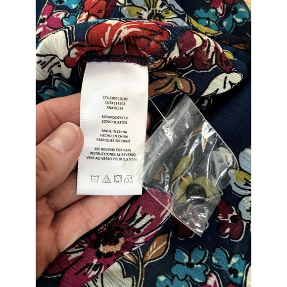 NEW Kut From The Kloth Sinclair Navy Blue Sheer Floral Blouse Size Small - Picture 11 of 12